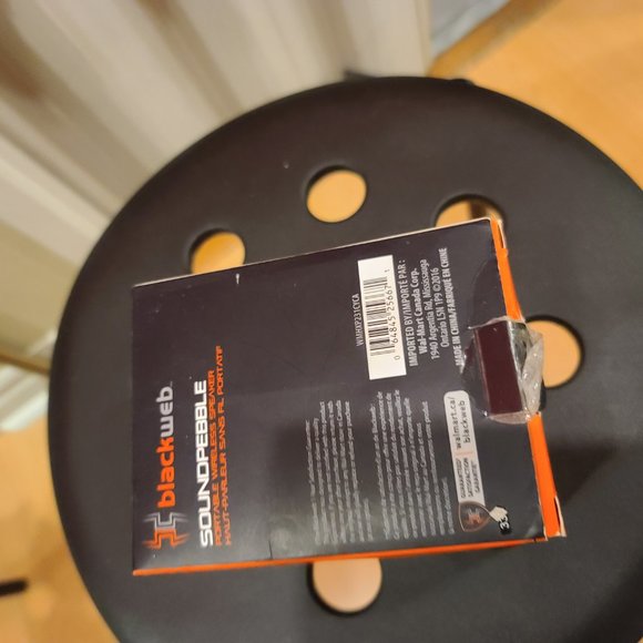 portable wireless speaker - Picture 2 of 7